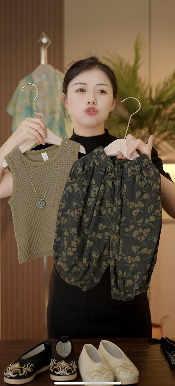 直播间搭建案例-服饰类童装直播间设计